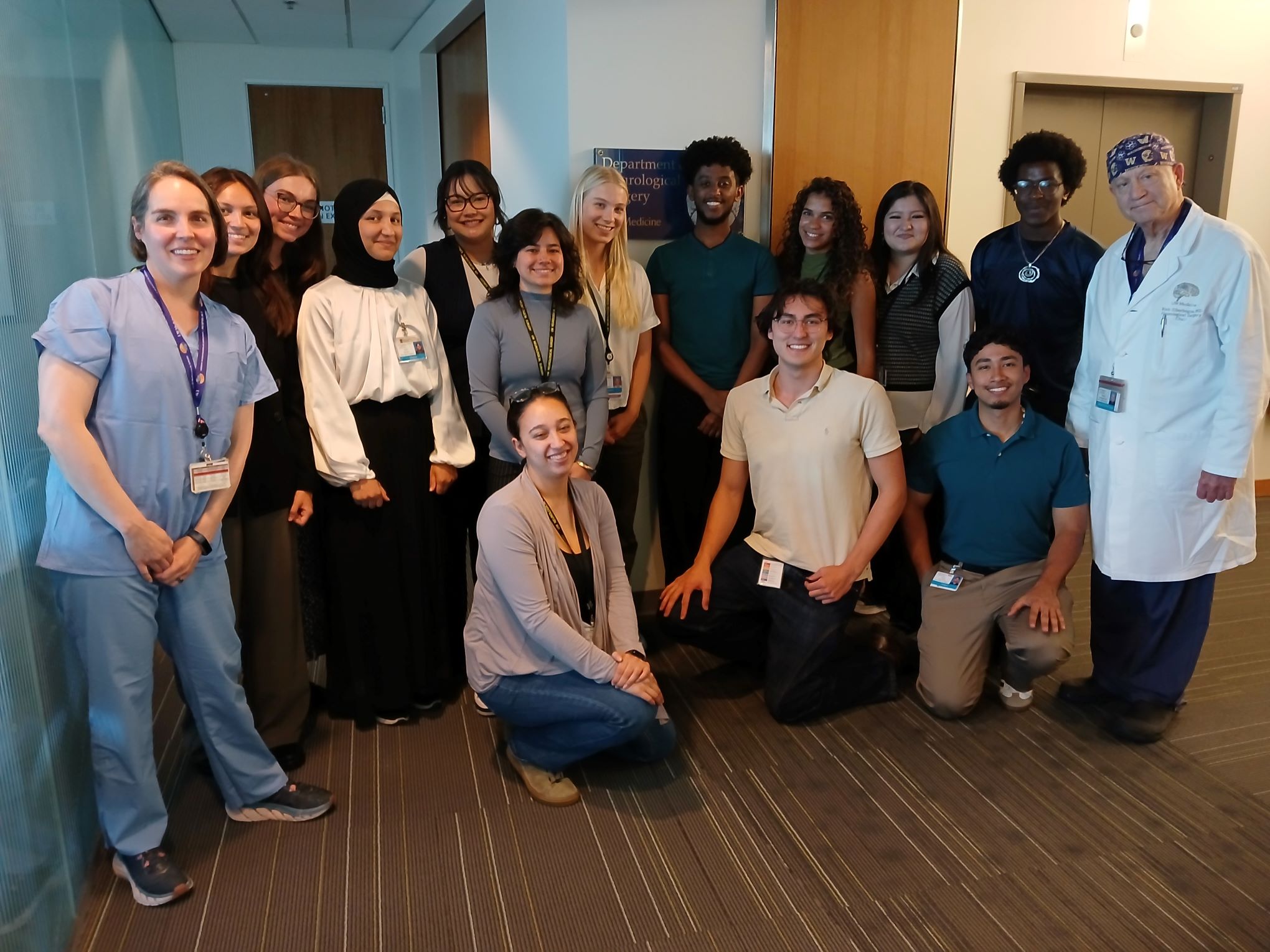 Class of 2025 with Dr. Ellenbogen and Dr. Mac Donald
